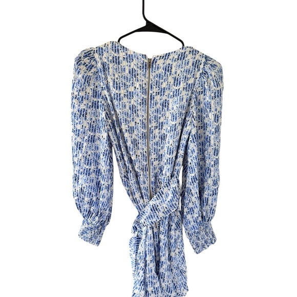 Alice + Olivia Molli Belted Floral Mini Dress - Picture 12 of 16